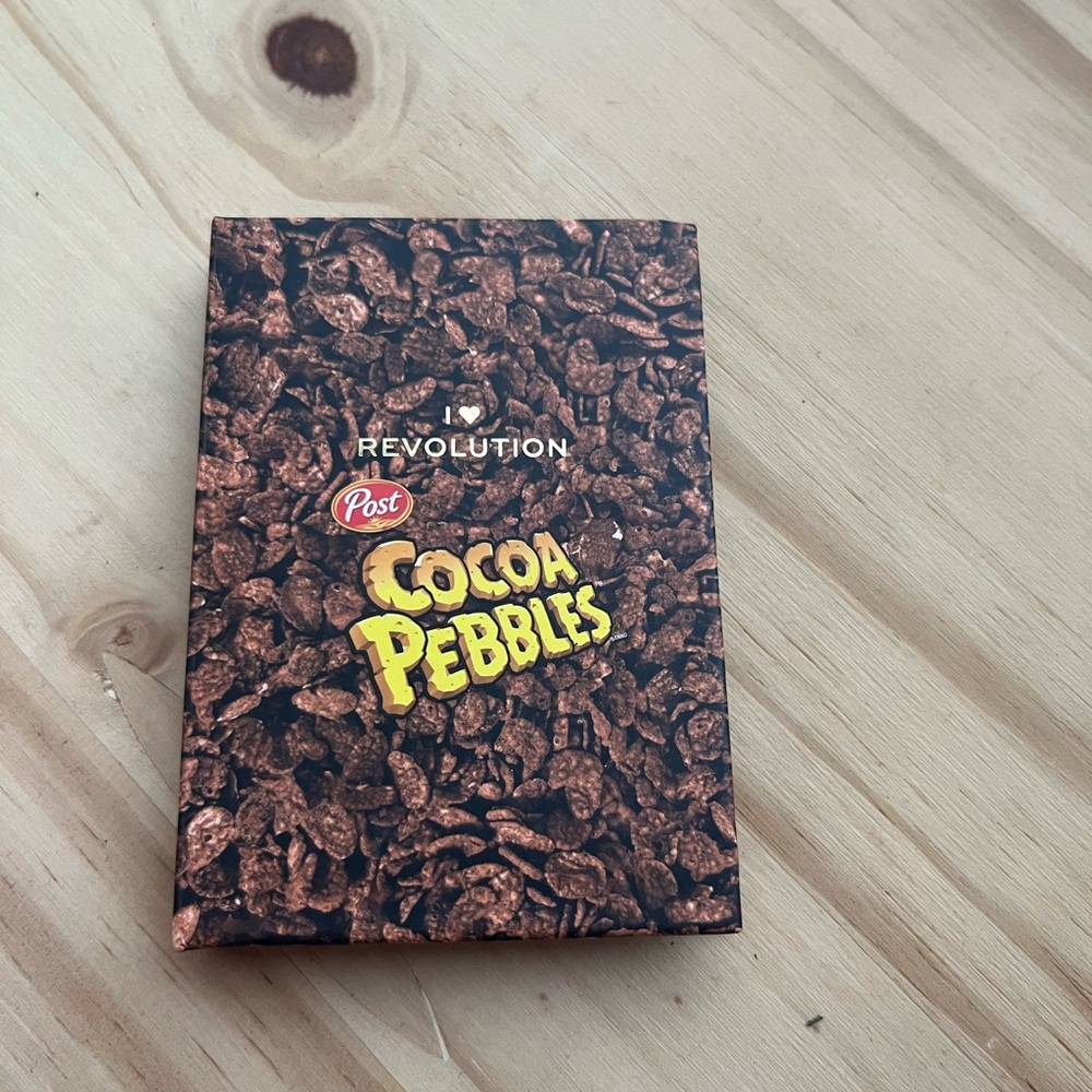 Revolution Cocoa Pebbles Bronzer Highlighter